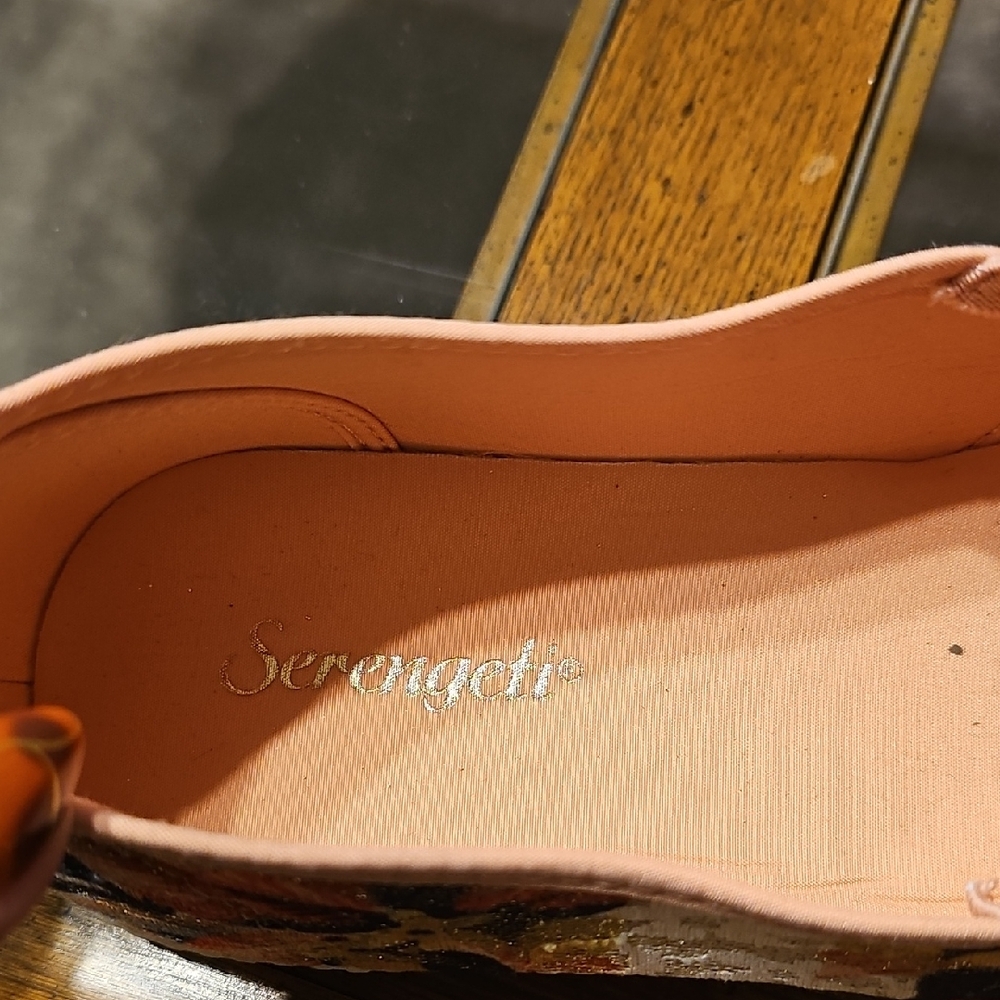 Serengeti Multicolor Floral Espadrilles - Picture 2 of 6